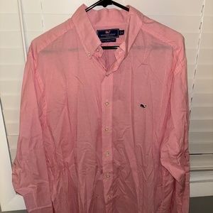 Vineyard Vines men’s button up shirt